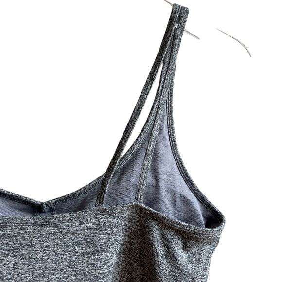 Vuori Tank Size L Gray Grey Bra Crop Top Athleisure Gym Pilates Yoga Comfy Fall - Picture 14 of 16